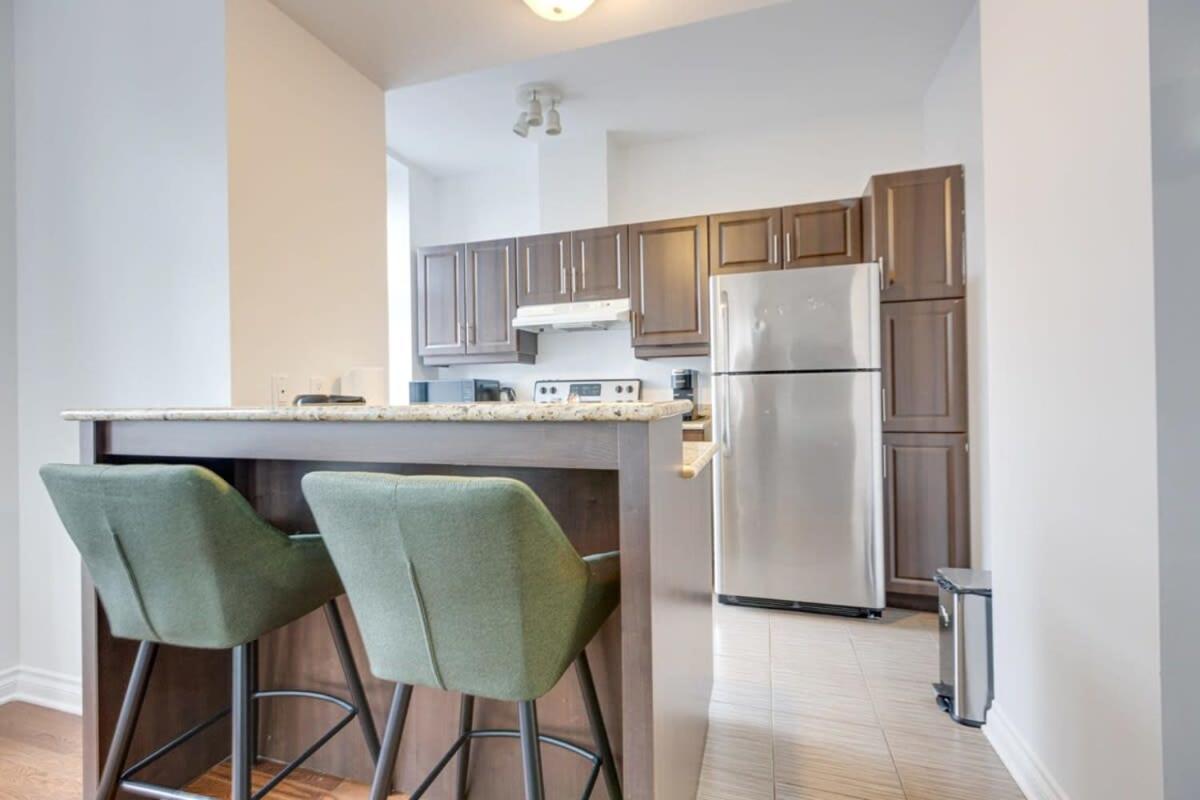 M11 Gorgeous Bright Corner 2Br In Heart Of Mtl Appartement Montréal Buitenkant foto
