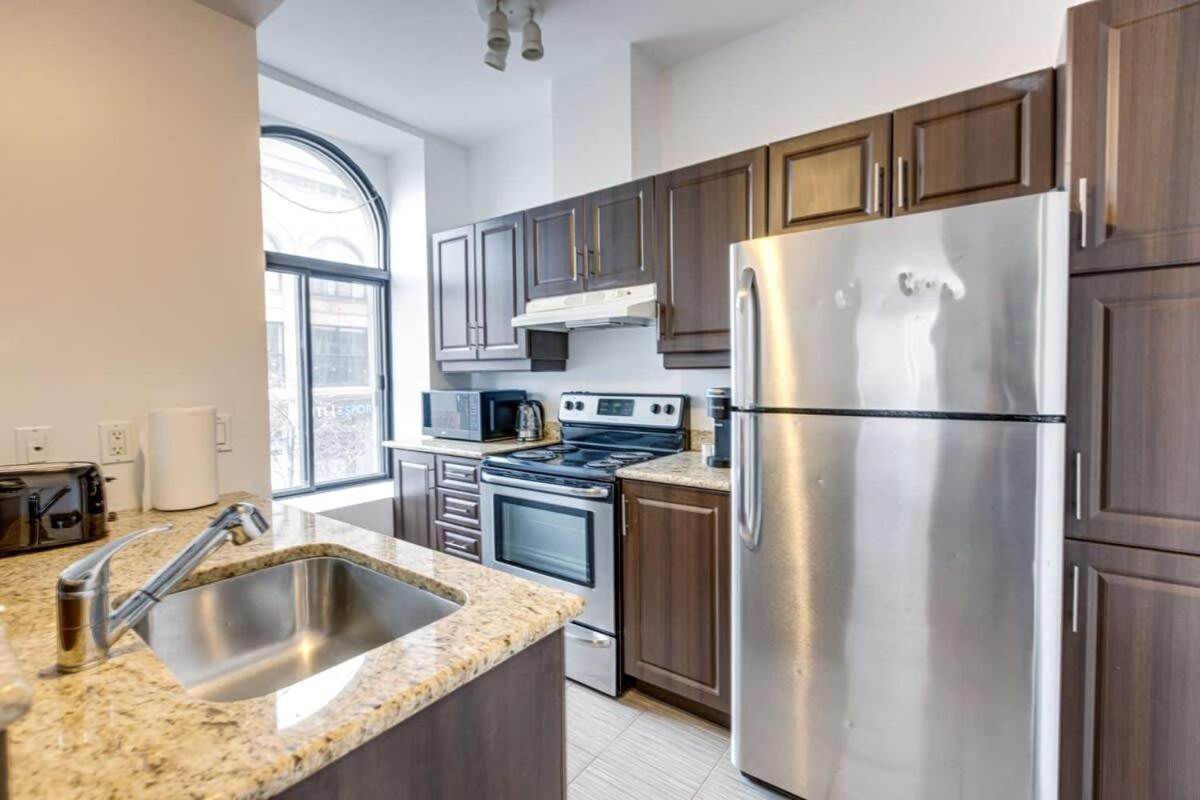 M11 Gorgeous Bright Corner 2Br In Heart Of Mtl Appartement Montréal Buitenkant foto
